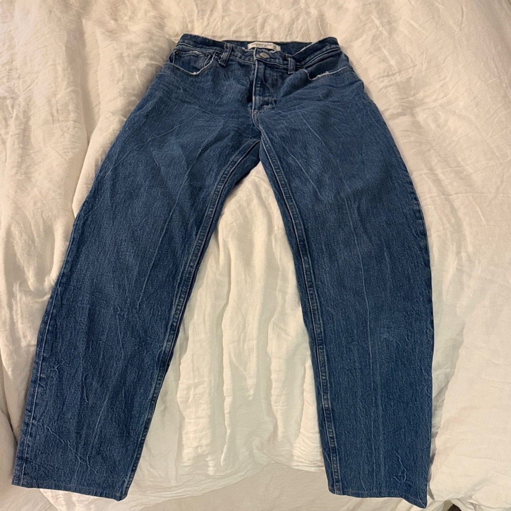 Abercrombie & Fitch ‘90s Straight Ultra High Rise Jeans - See Inseam Note!